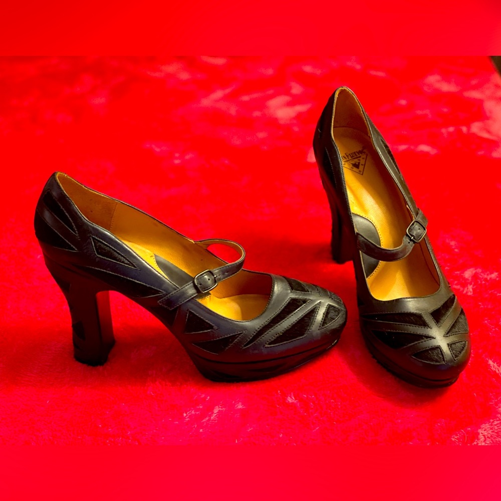 John Fleuvog | Sharonpal | Platform mary jane heel | Size 9 | Black